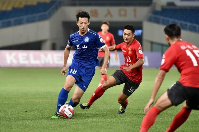 中国游泳队在亚运会收获辉煌：30金创历史新高